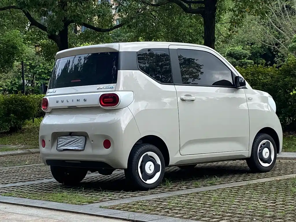 Hongguang MINIEV 2024 third generation 215km youth version купить на сайте DeffCars