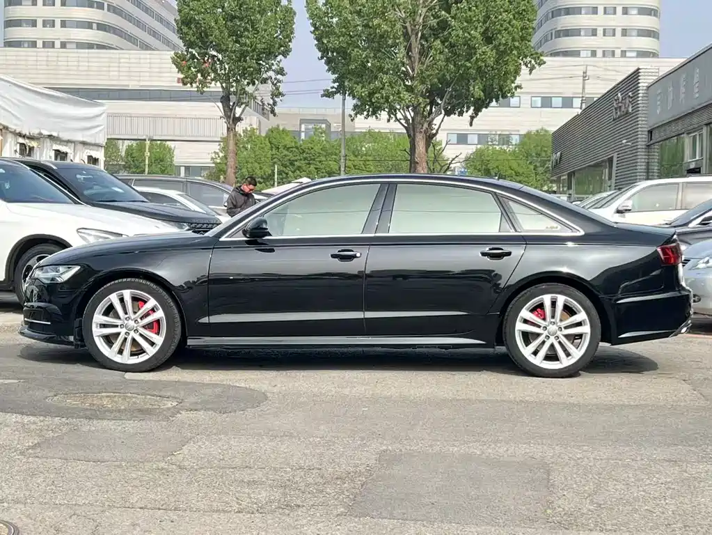 Audi A6L 2018 30th anniversary model 45 TFSI quattro sporty купить на сайте DeffCars