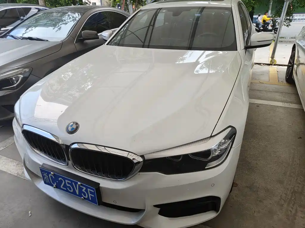 BMW 5 Series 2019 525Li M Sports Package купить на сайте DeffCars