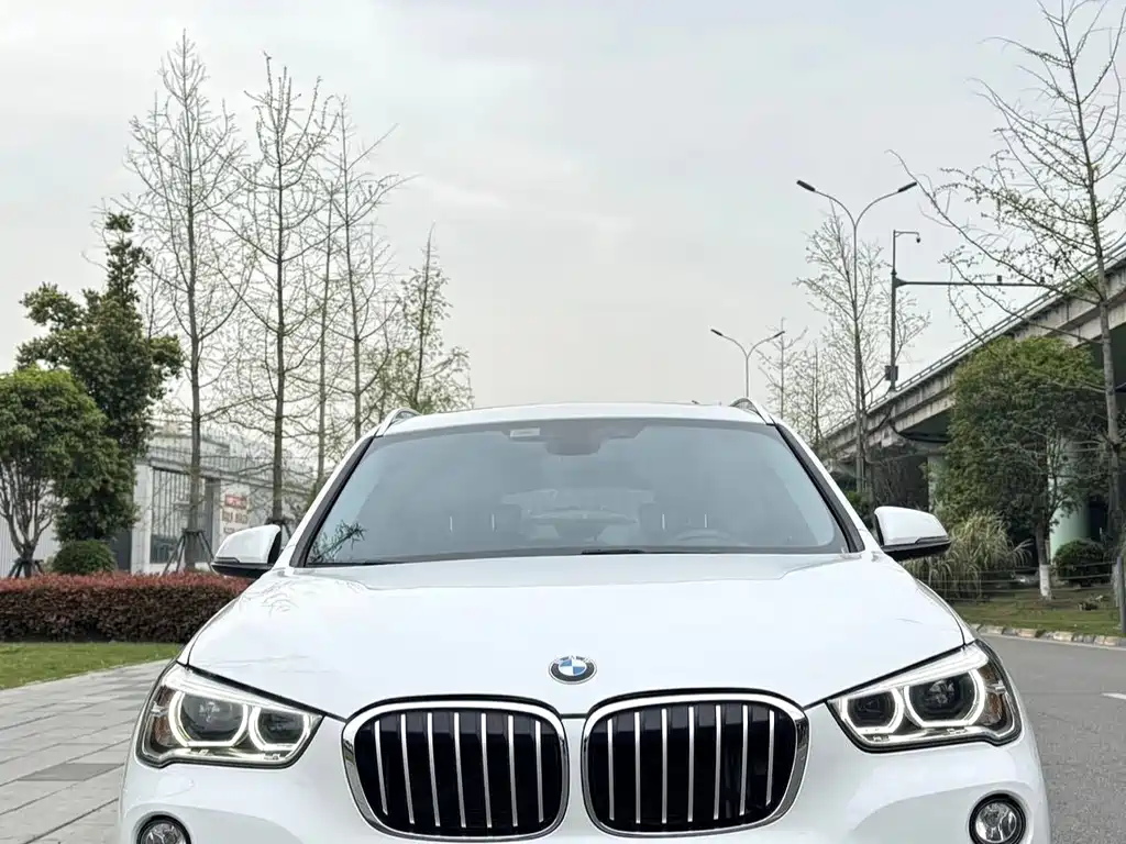 BMW X1 2018 sDrive18Li Exclusive Model купить на сайте DeffCars