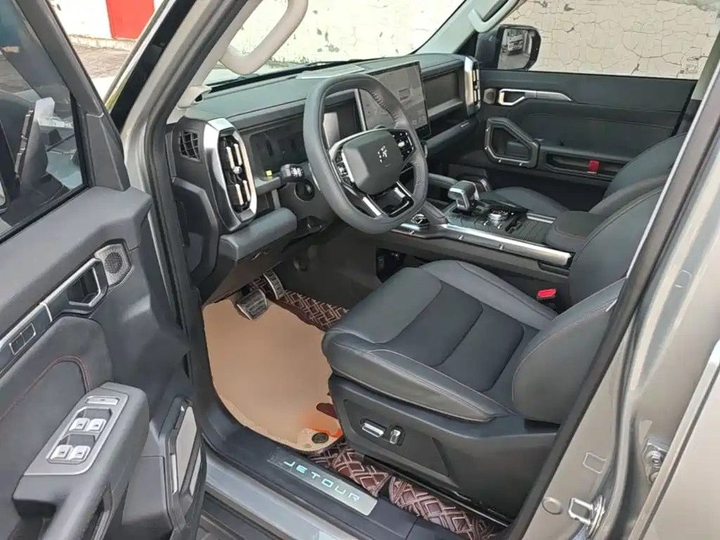 Jietu Traveler 2023 2.0T four-wheel drive crossover PRO купить на сайте DeffCars