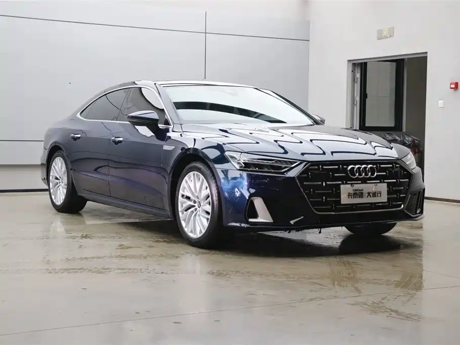 Audi A7L 2024 45TFSI S-line Dream Building Liquid Crystal Package купить на сайте DeffCars