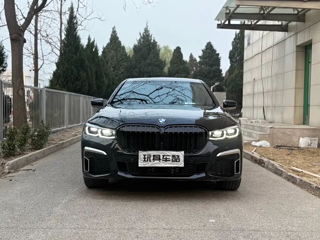 BMW 7 Series 2021 730Li M Sports Package купить на сайте DeffCars