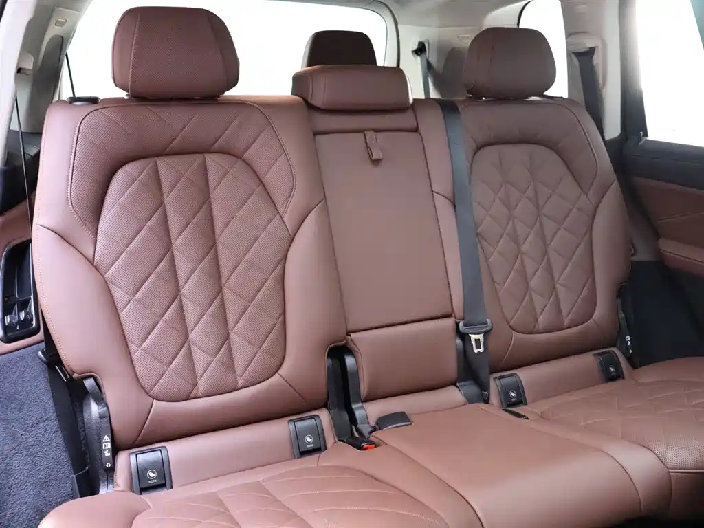 BMW X7 2023 xDrive40i Leading Luxury Package купить на сайте DeffCars