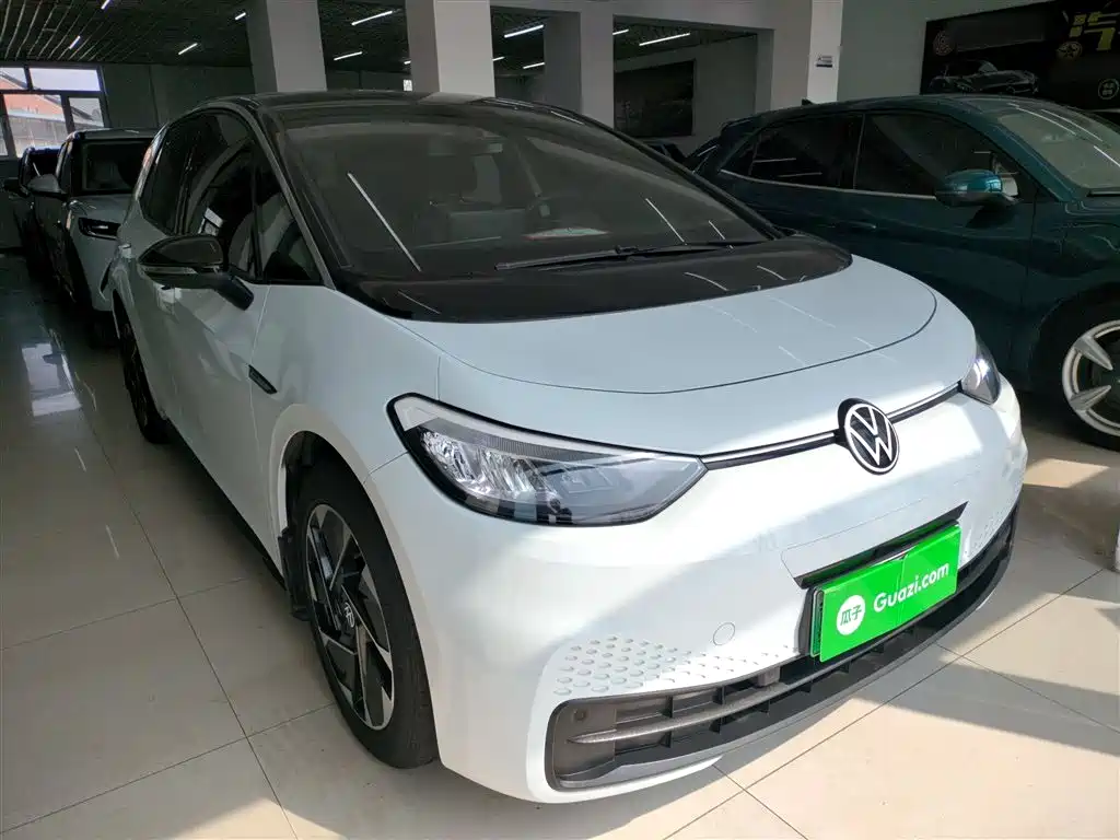 Volkswagen ID.3 2023 upgraded model pure smart version купить на сайте DeffCars