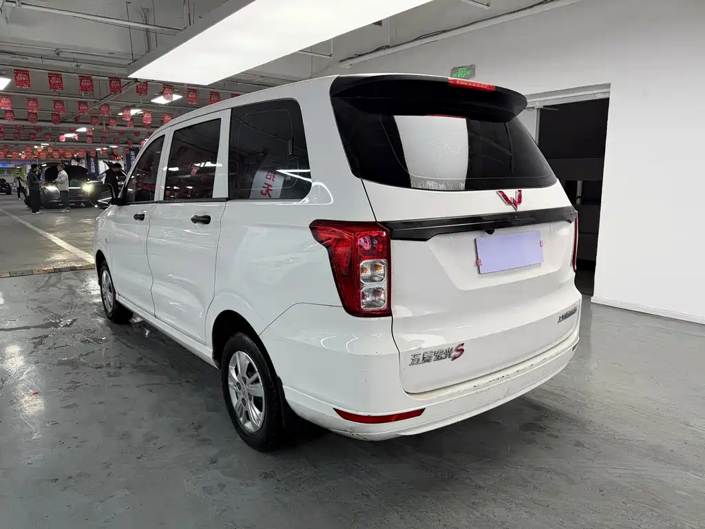 Wuling Hongguang 2019 1.5L S Standard National VI LAR купить на сайте DeffCars
