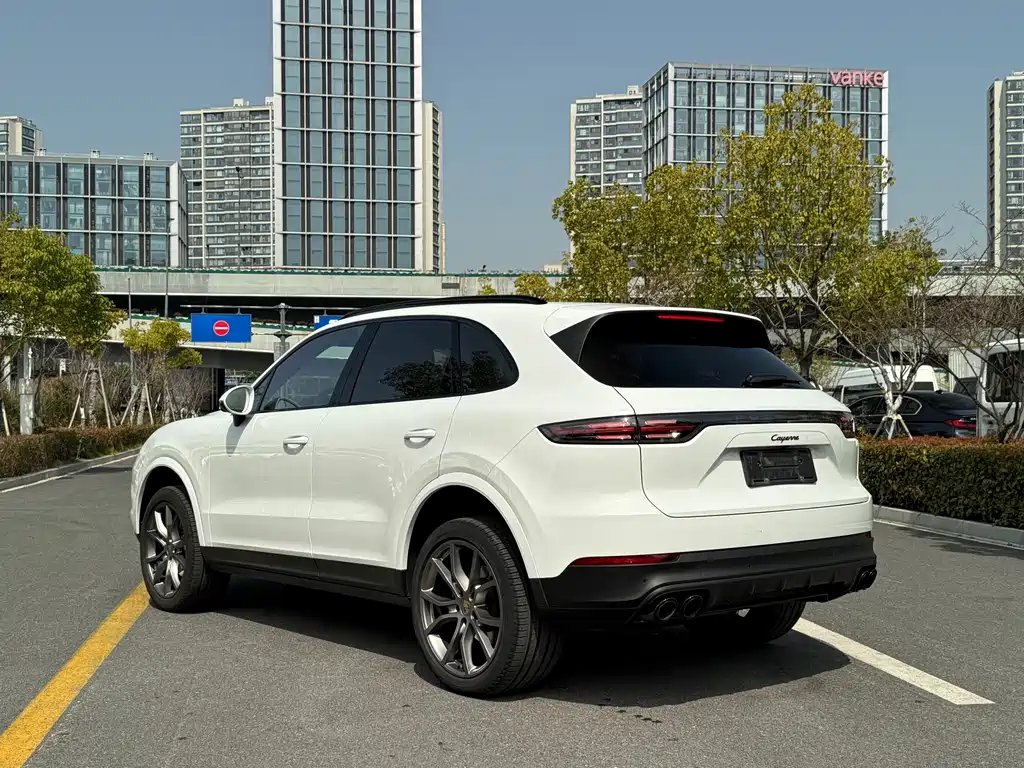 Cayenne 2023 Cayenne 3.0T Platinum Edition купить на сайте DeffCars