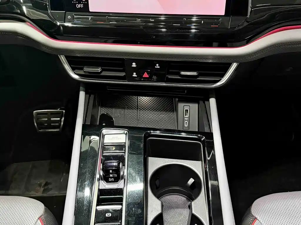 Touron 2021 Touron X 380TSI four-wheel drive respected flagship version купить на сайте DeffCars