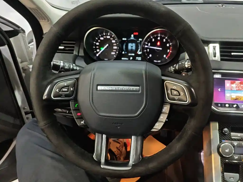 Range Rover Evoque 2018 240PS SE Zhiyao Edition купить на сайте DeffCars