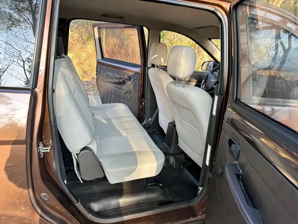Wuling Hongguang 2015 1.5L S basic model National V купить на сайте DeffCars