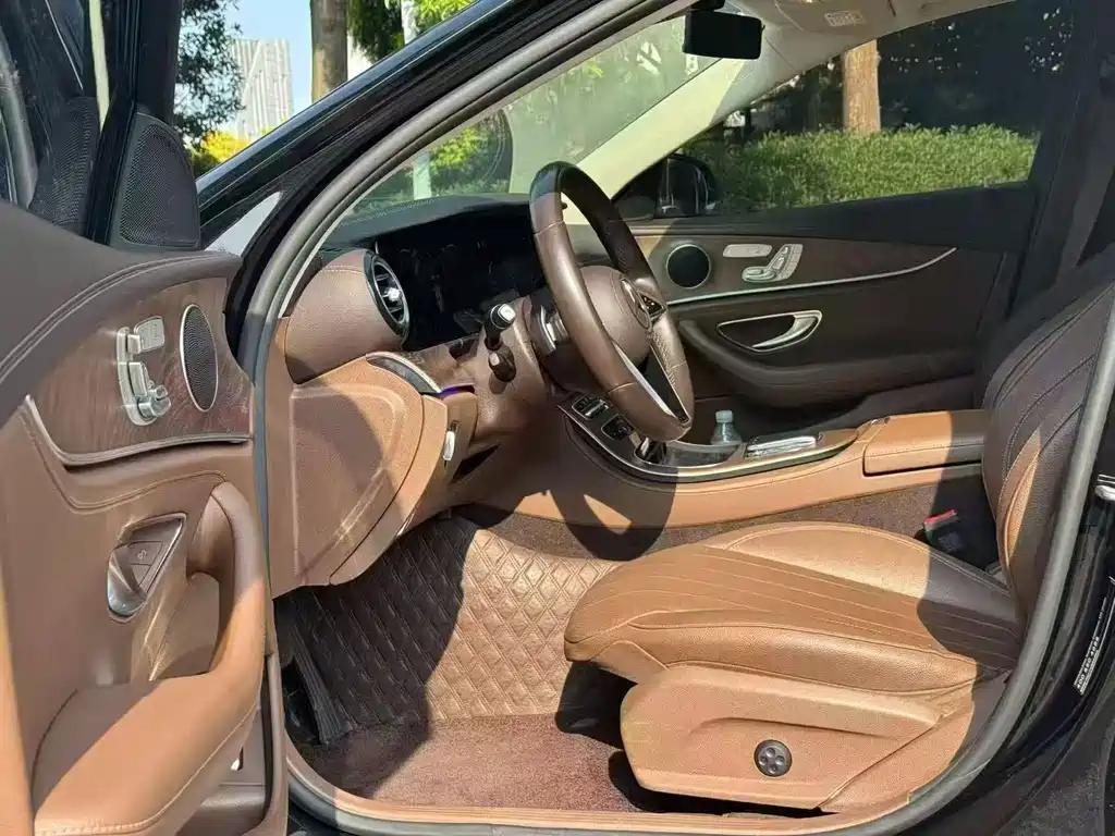 Mercedes-Benz E-Class 2023 E 300 L Sports Luxury купить на сайте DeffCars