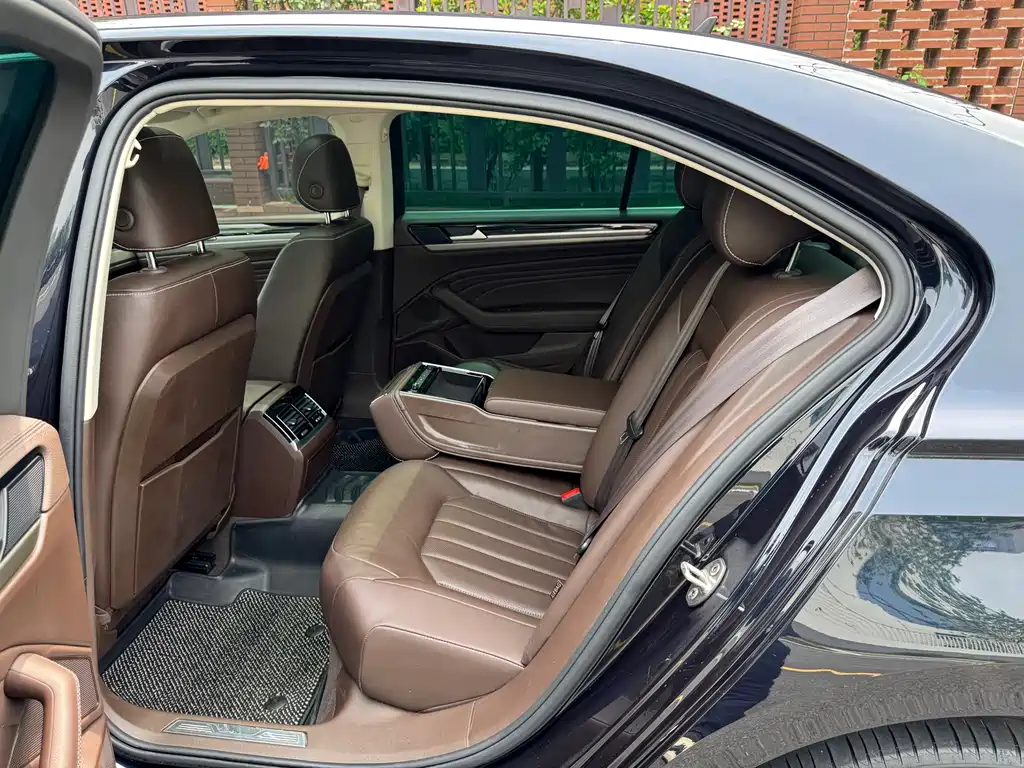 Huiang 2021 380TSI Deluxe Edition купить на сайте DeffCars