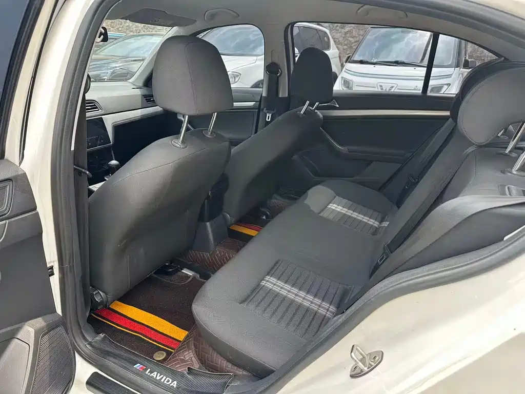 Lavida 2019 1.5L Manual Fashion Edition National VI купить на сайте DeffCars