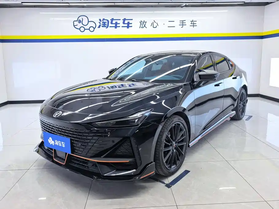 Changan UNI-V 2023 1.5T sports version купить на сайте DeffCars