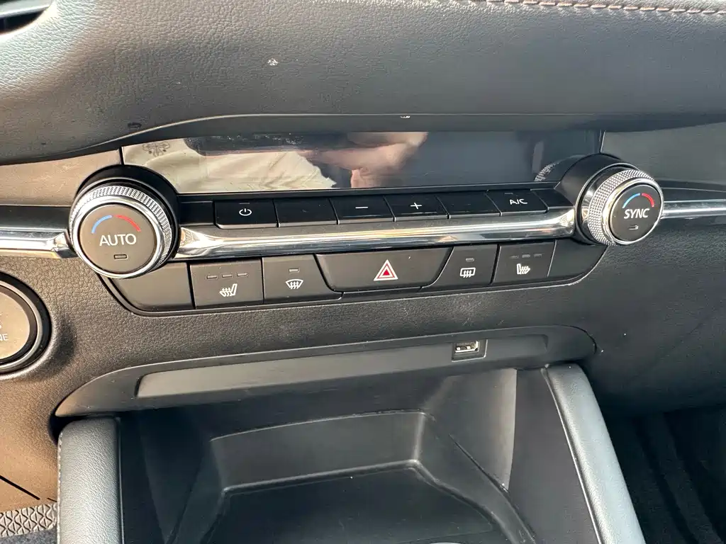 Mazda3 Angkesela 2021 2.0L automatic quality version купить на сайте DeffCars