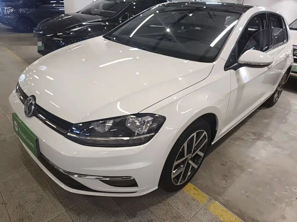 Golf 2018 230TSI Automatic Luxury Edition купить на сайте DeffCars