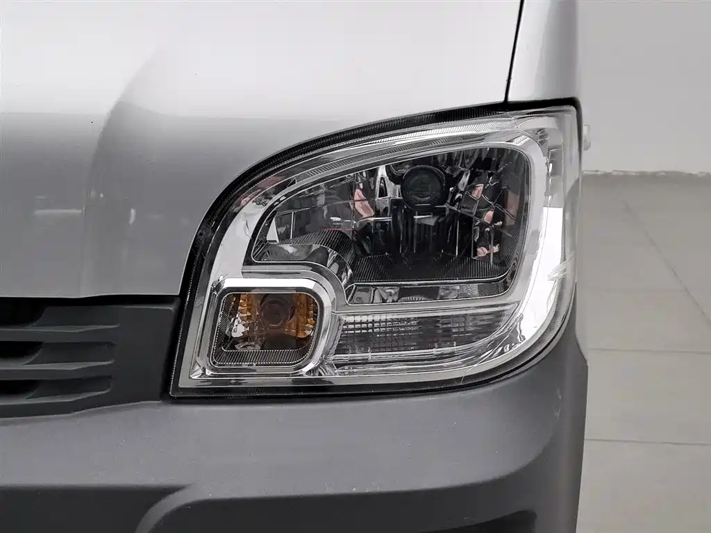 Wuling Zhiguang 2020 1.2L Practical National VI LSI купить на сайте DeffCars