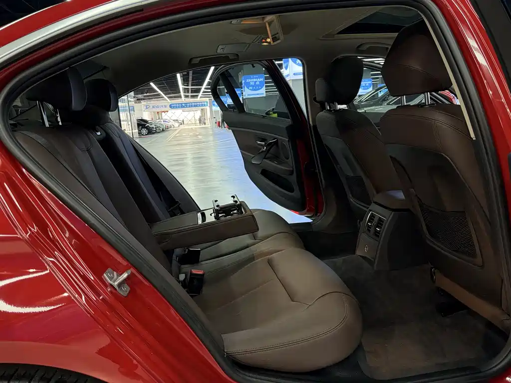 BMW 3 Series 2019 320Li Fashion Model купить на сайте DeffCars