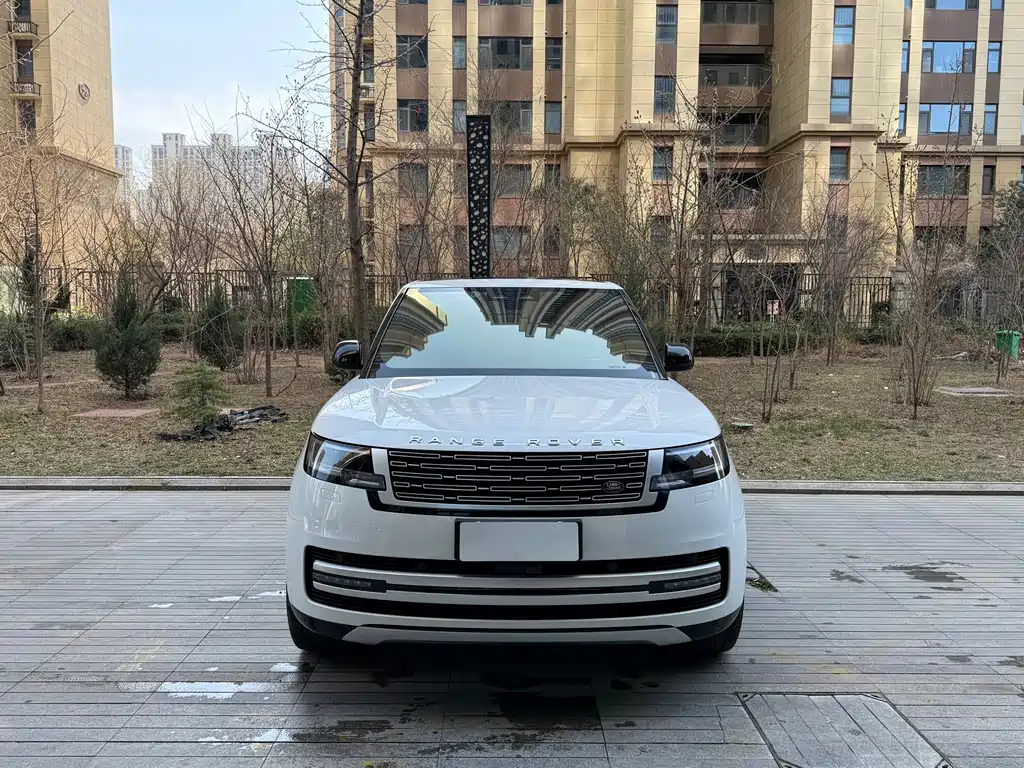 Range Rover 2023 3.0 L6 400PS Extended Edition купить на сайте DeffCars