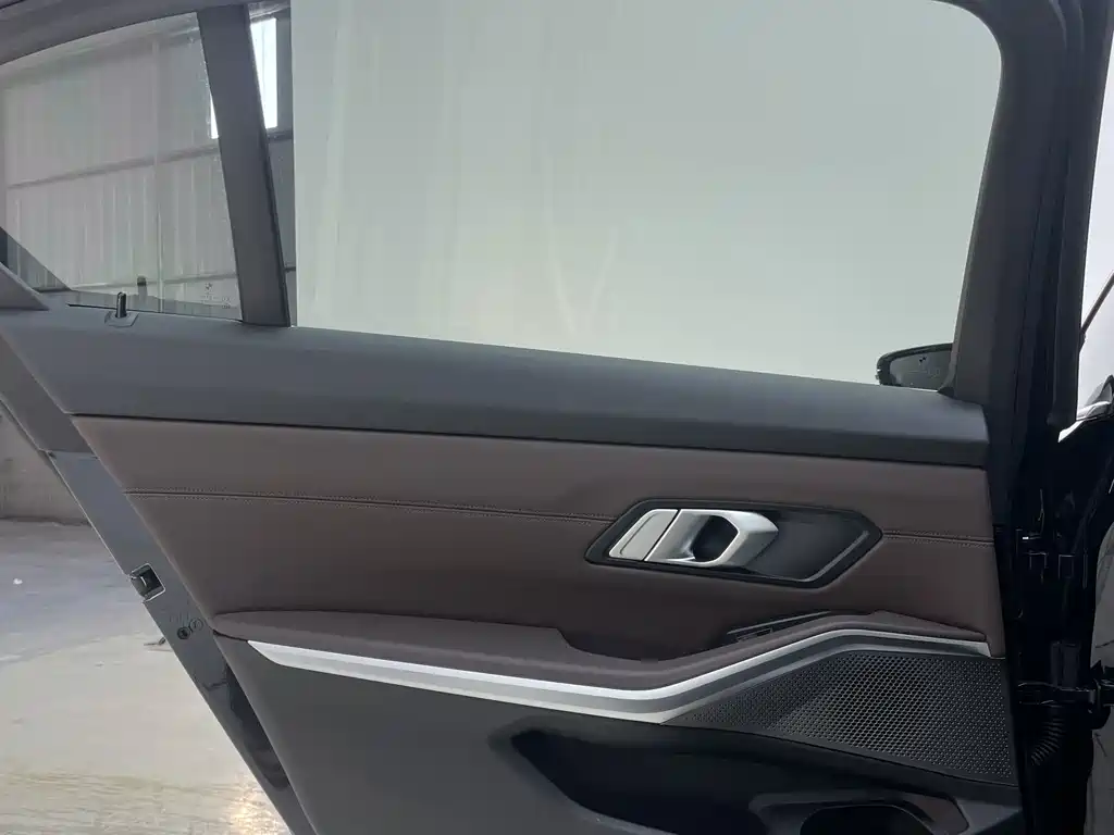 BMW 3 Series 2022 320Li M Sports Package купить на сайте DeffCars