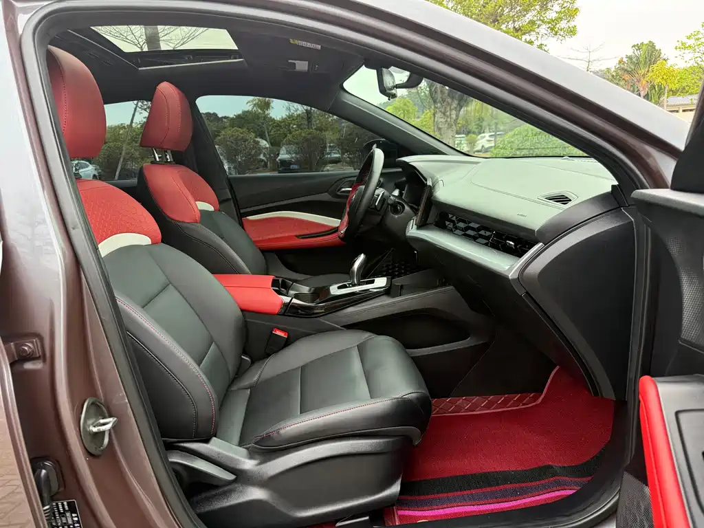 MG5 2022 300TGI DCT Chaoyue flagship version купить на сайте DeffCars
