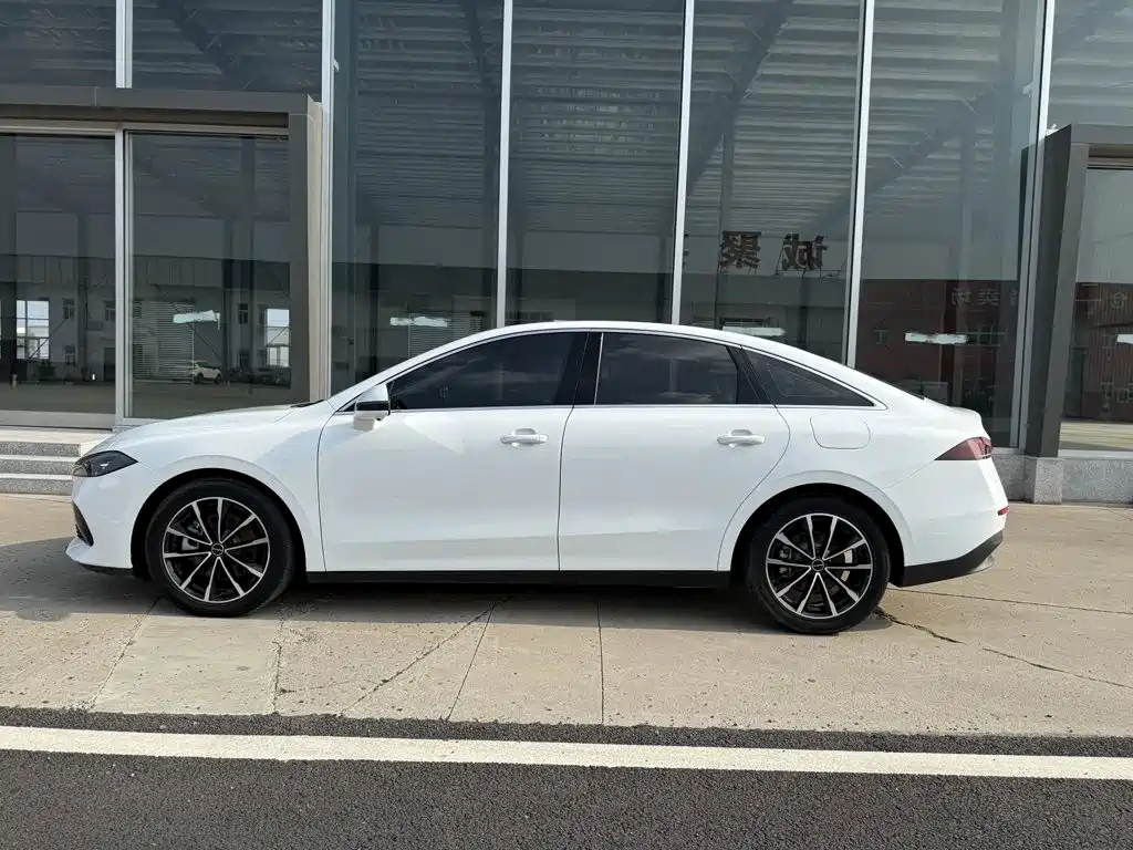 ROEWE D7 2025款 DMH 125km 世界冠军卓越版 купить на сайте DeffCars