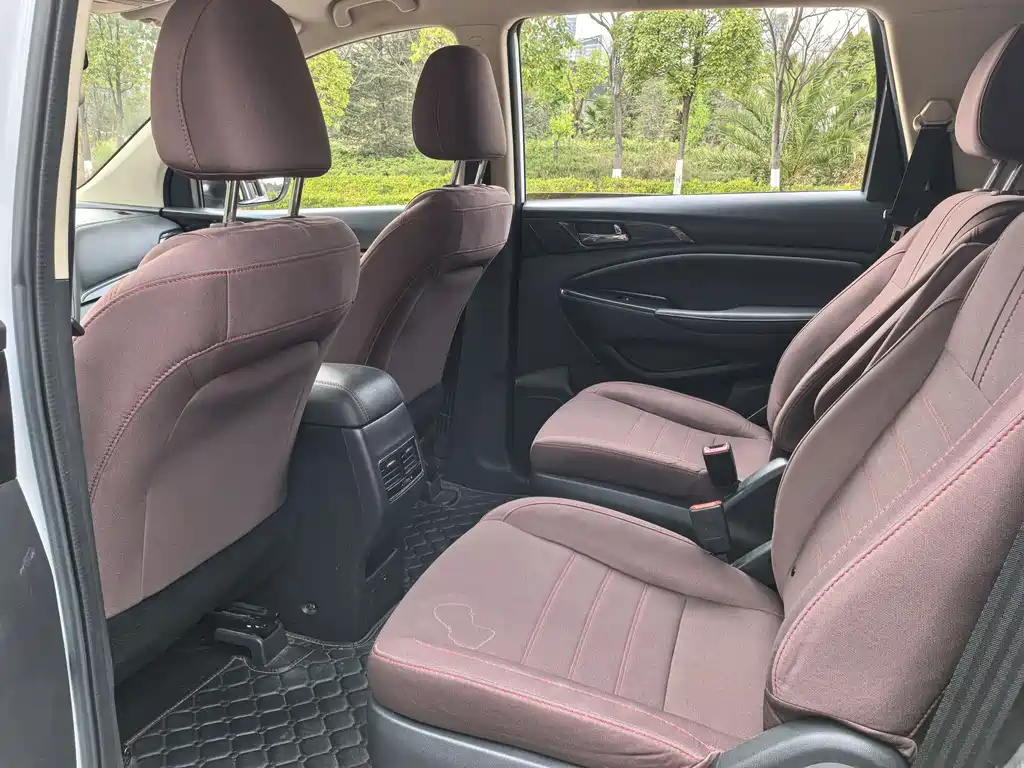 Changan Auchan A800 2018 1.6L manual smart network model купить на сайте DeffCars