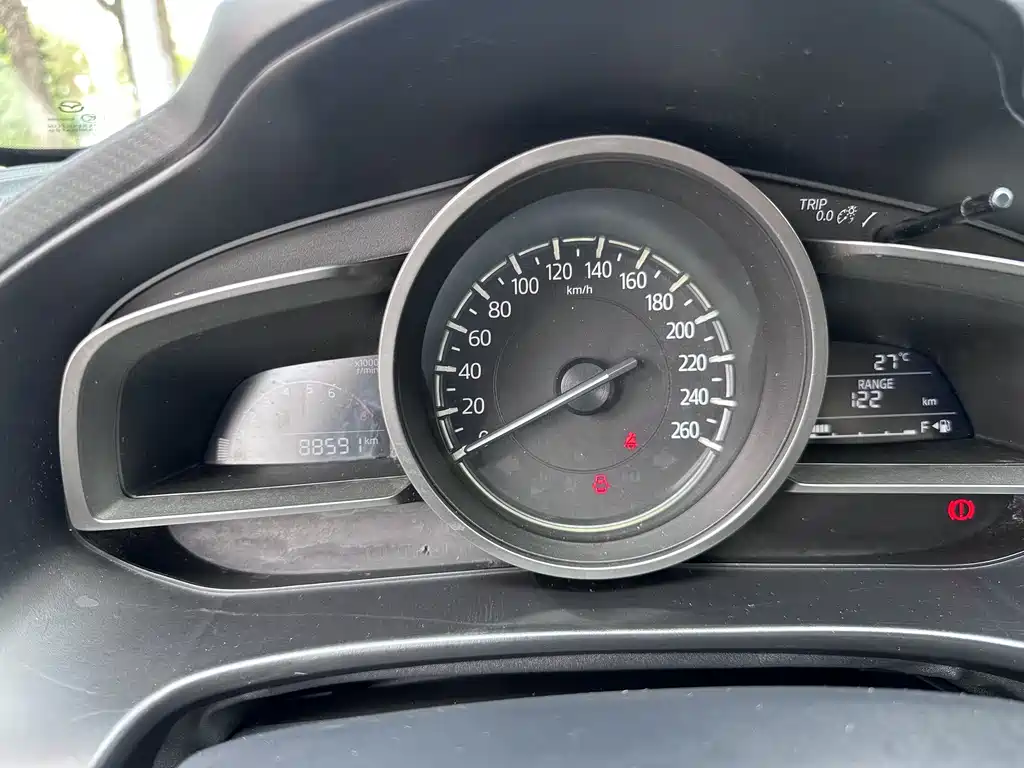 Mazda3 Angkesela 2017 Sedan 1.5L Manual Comfort Type National VI купить на сайте DeffCars