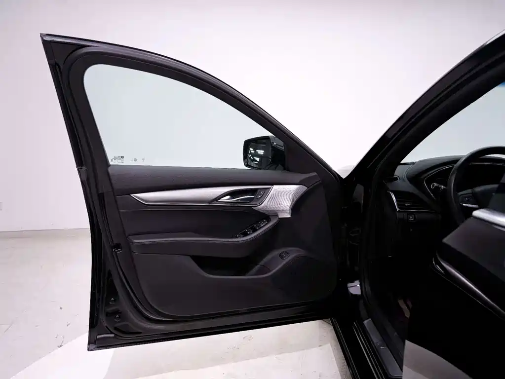 Cadillac CT5 2021 facelift 28T luxury model купить на сайте DeffCars