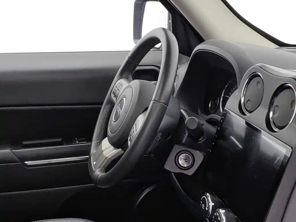 Zuike 2015 2.4L Luxury Navigation Edition купить на сайте DeffCars