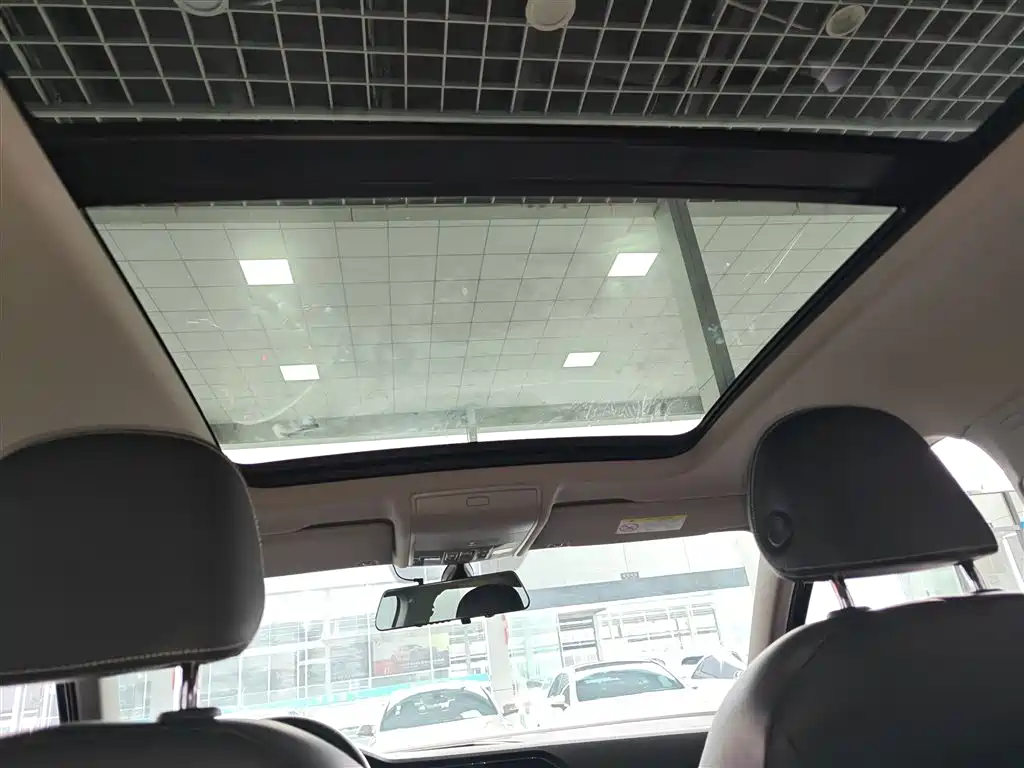 Tiguan L 2021 330TSI automatic two-wheel drive smart version купить на сайте DeffCars