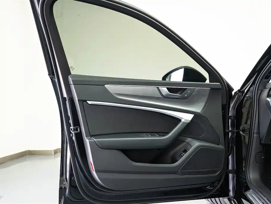 Audi A6L 2022 45 TFSI Premium Dynamic Model купить на сайте DeffCars