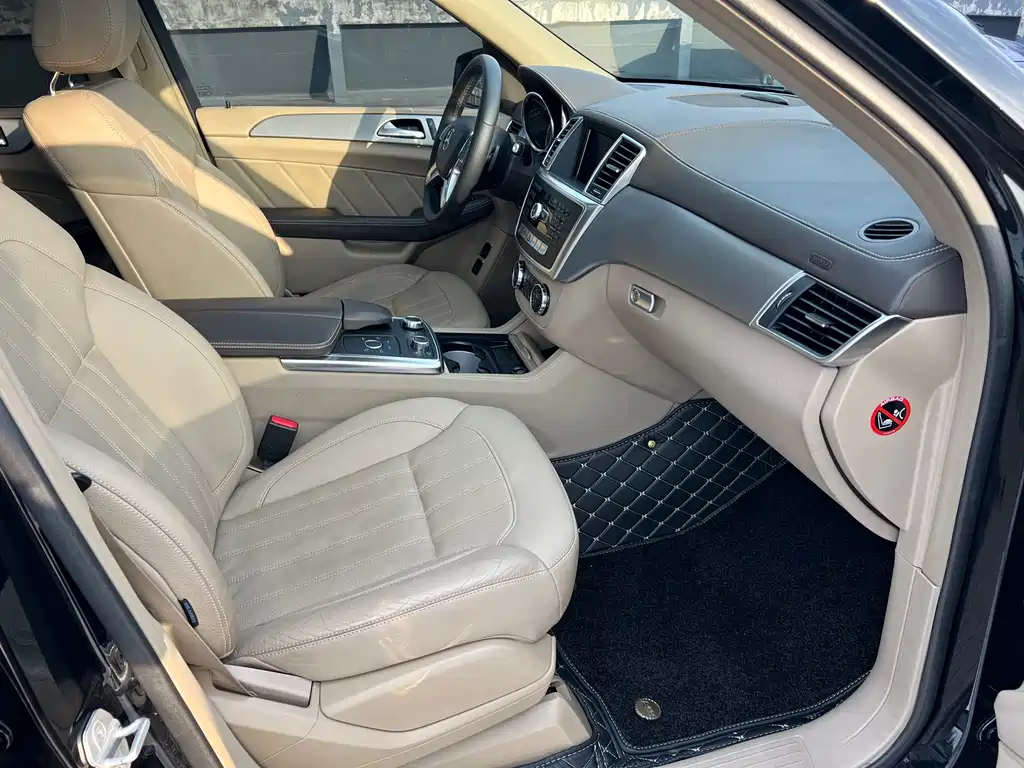 Mercedes-Benz GL Class 2015 GL 400 4MATIC Dynamic купить на сайте DeffCars