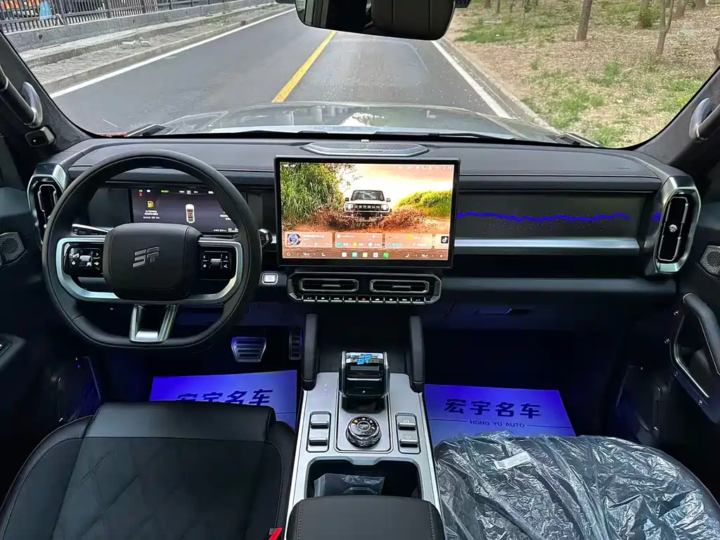 Jietu Traveler C-DM 2026 model 212km Huawei Qiankun Zhijia 5 seats купить на сайте DeffCars