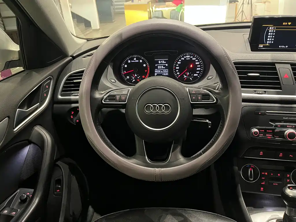 Audi Q3 2018 30 TFSI Fashionable Collection Edition купить на сайте DeffCars