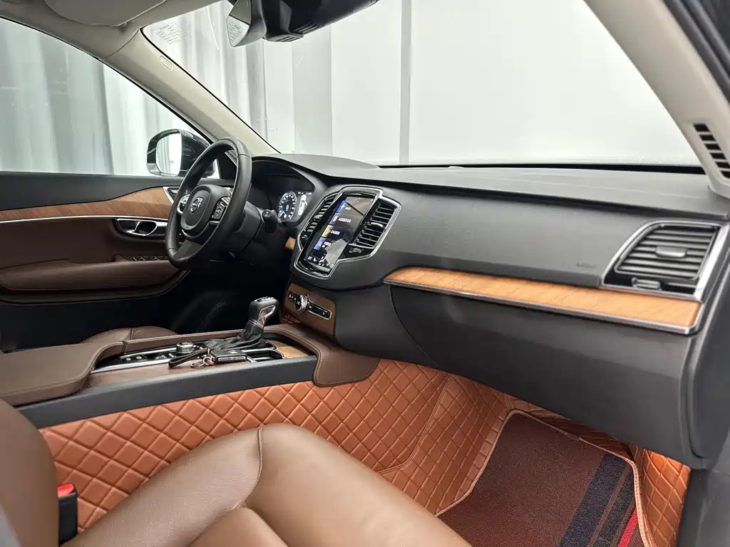 Volvo XC90 2020 facelift T6 Zhiyi Luxury Edition 7 seats купить на сайте DeffCars