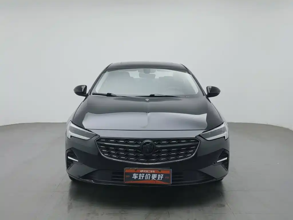 Regal 2022 552T smart model купить на сайте DeffCars