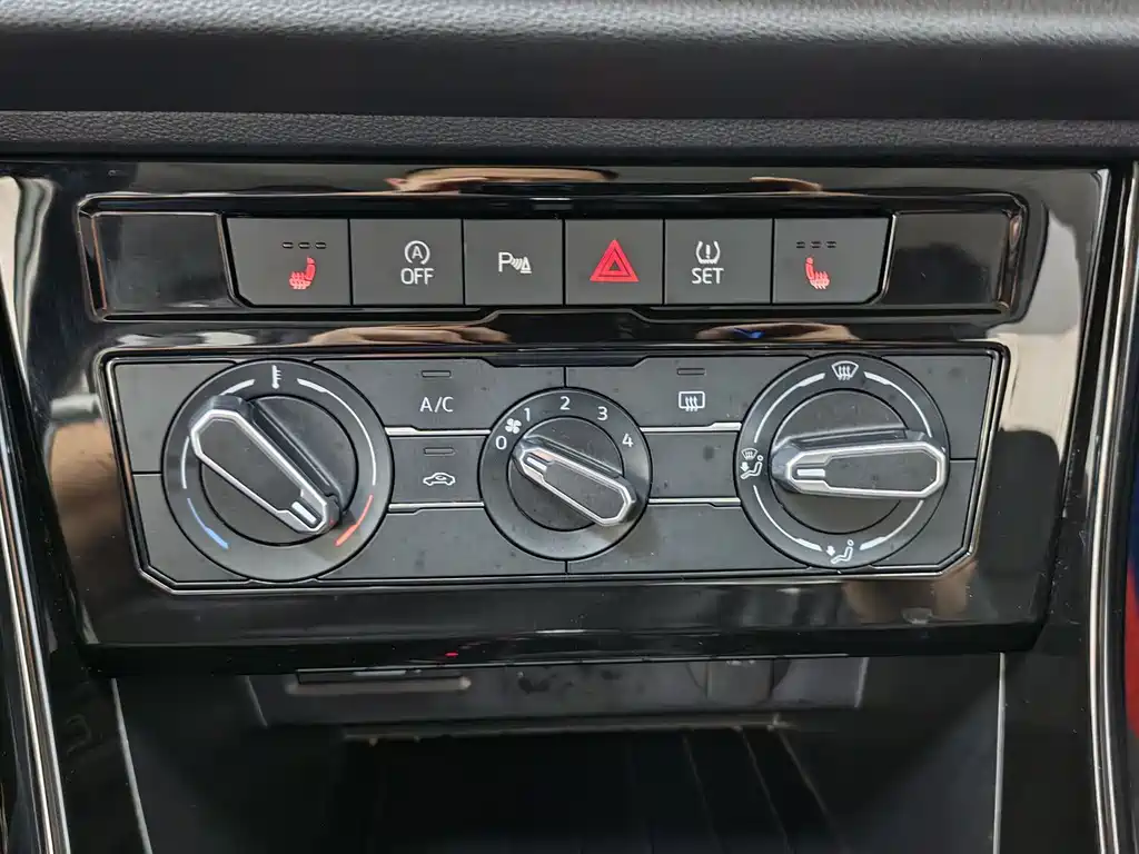 Jetta VS5 2022 280TSI Automatic Enjoyment Pro купить на сайте DeffCars