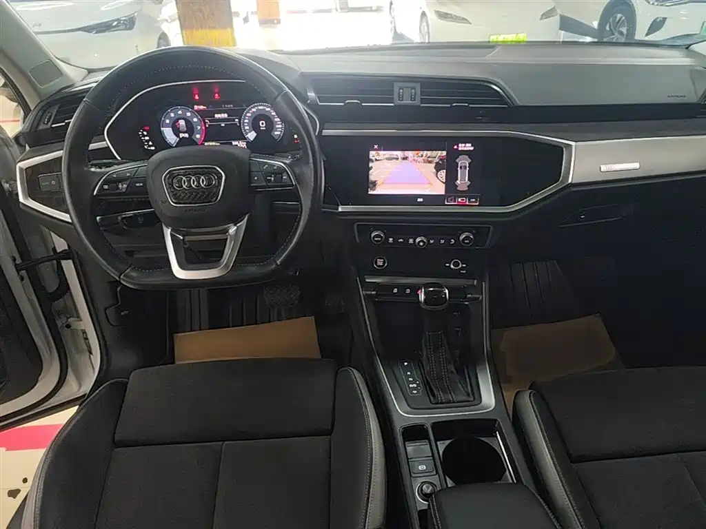 Audi Q3 2021 35 TFSI Fashionable and Dynamic купить на сайте DeffCars