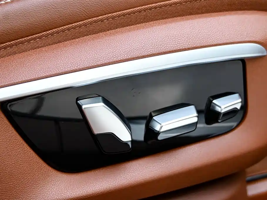 BMW 7 Series 2018 740Li xDrive Exclusive M Sports Package купить на сайте DeffCars