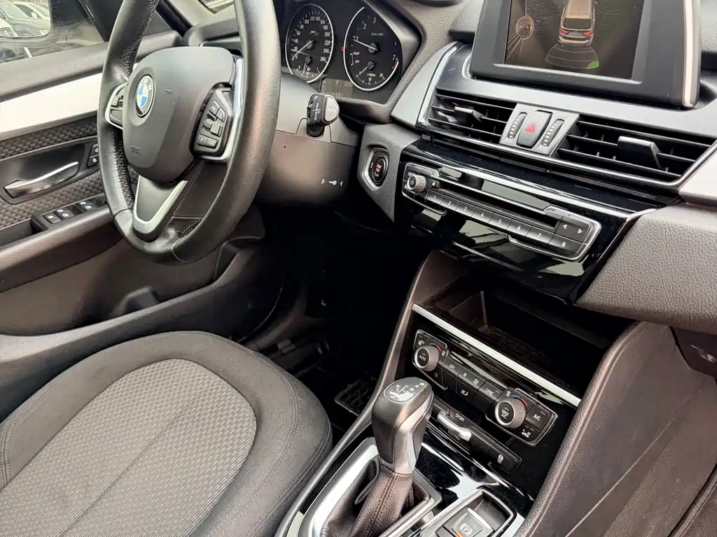 BMW 2 Series Multipurpose Station Wagon 2015 218i Leading Model купить на сайте DeffCars