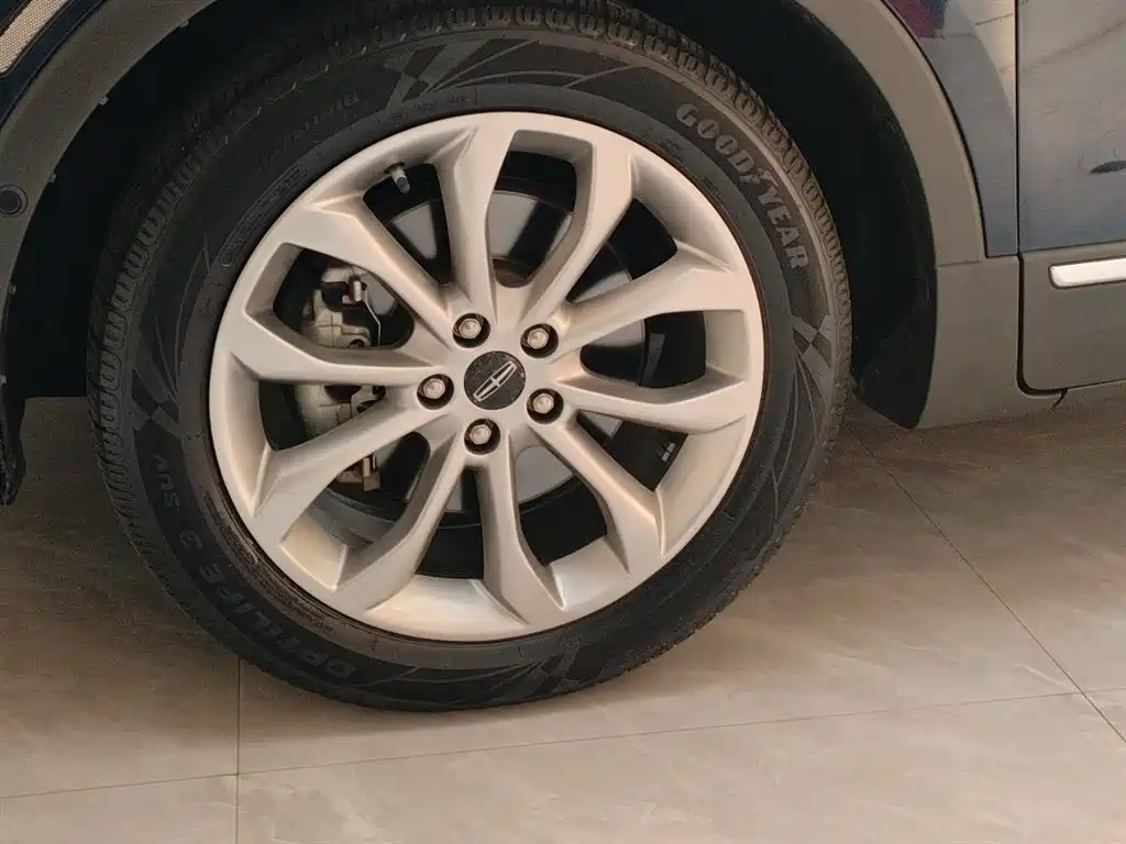 Lincoln MKC 2019 2.0T 2WD Premium Edition National VI купить на сайте DeffCars