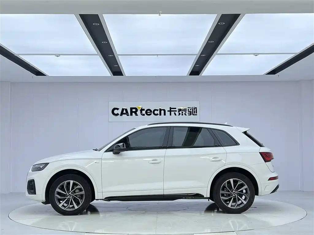 Audi Q5L 2023 40T luxury and dynamic model купить на сайте DeffCars