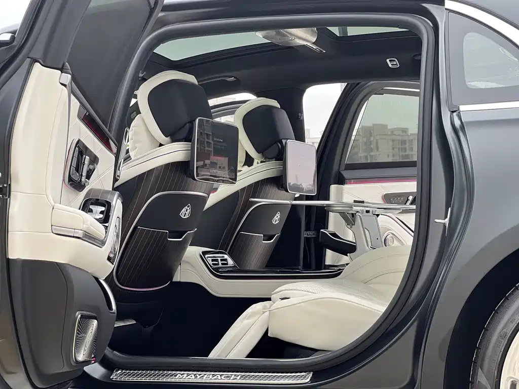 Maybach S-Class 2022 S 680 4MATIC Original Couture First Edition купить на сайте DeffCars