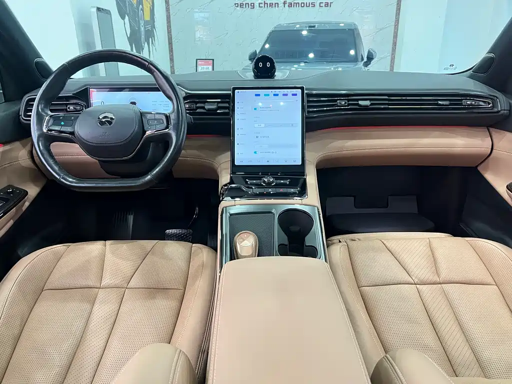 NIO ES8 2020 450KM seven-seater version купить на сайте DeffCars