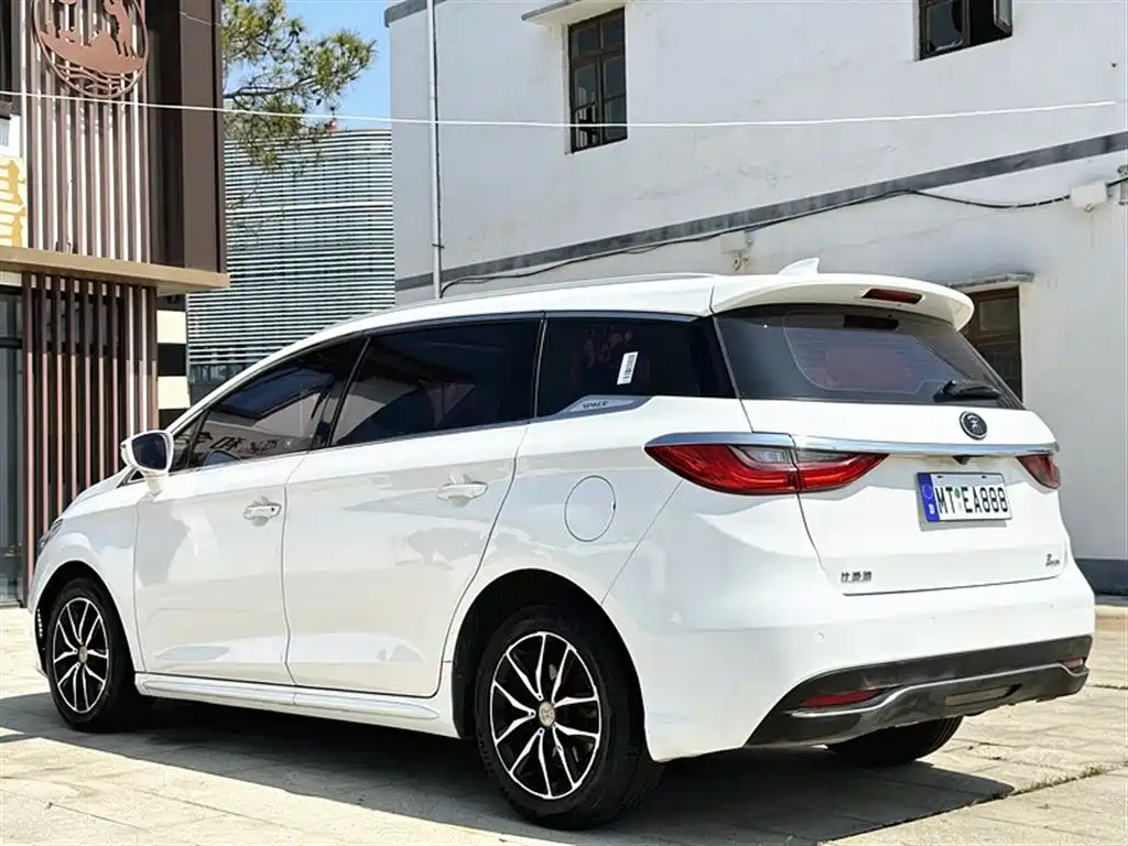 Song MAX 2018 1.5T automatic smart connection flagship model 7 seats купить на сайте DeffCars