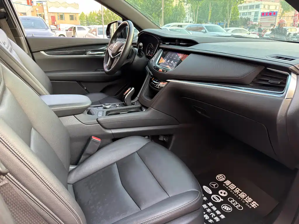 Cadillac XT5 2021 28T luxury model купить на сайте DeffCars
