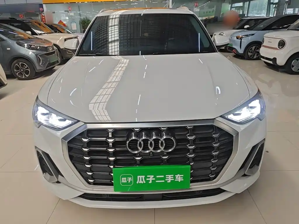 Audi Q3 2021 35 TFSI aggressive and dynamic купить на сайте DeffCars