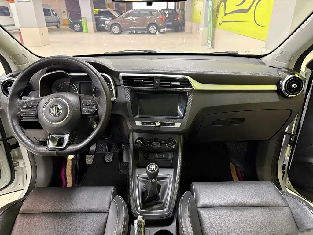 MG ZS 2018 1.5L Manual Deluxe Edition National V купить на сайте DeffCars