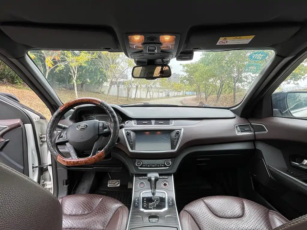 Landwind X7 2015 2.0T Panoramic Premium Edition купить на сайте DeffCars